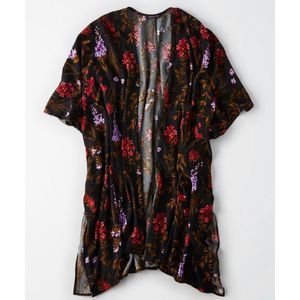 American Eagle Flowy Floral Crinkle Black Kimono